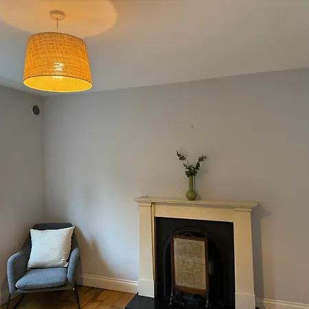 Bright 2bdr In Blackrock Cork