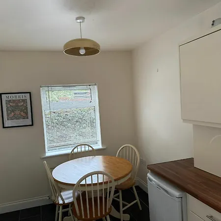 Bright 2bdr In Blackrock Cork