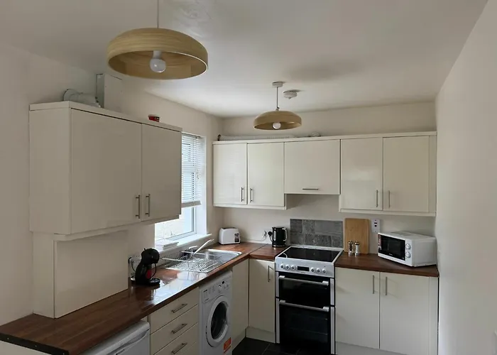 Bright 2bdr In Blackrock * Cork